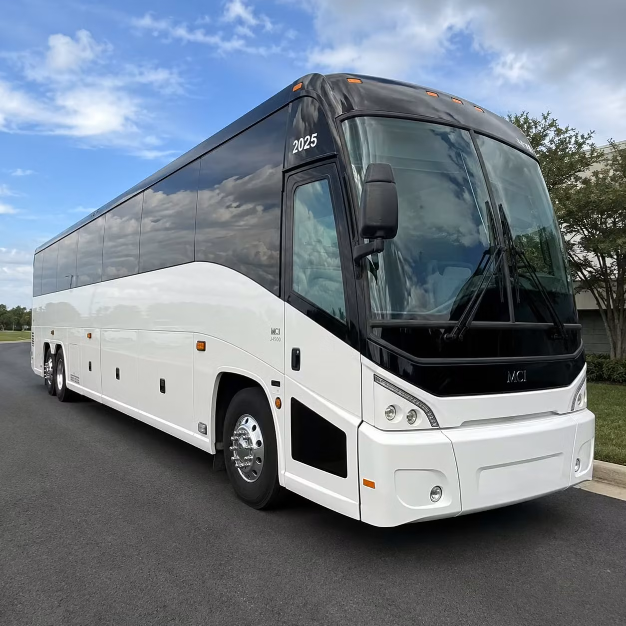 concert bus rentals to ppl center in allentown are fast and easy to book