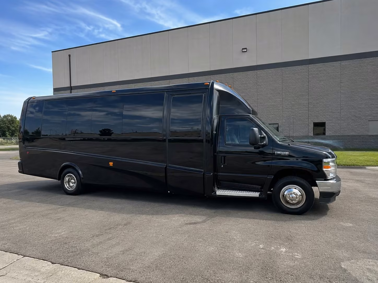 minibus rentals in allentown for smaller prom groups who want a private ride